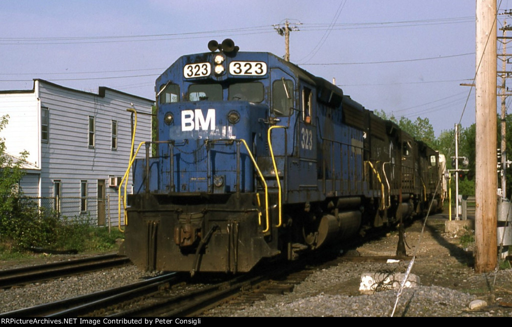 BM 323